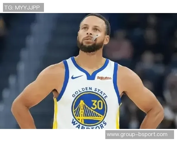 静雨称小佩顿球场嗅觉超群库里可放心养伤恢复状态