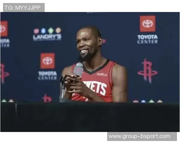 杜兰特分享绝杀瞬间助教罗伊艾维替补席惊呆表情引热议 杜兰特分享绝杀瞬间助教罗伊艾维替补席惊呆表情引热议