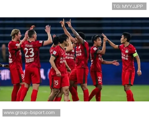 河南队凭借定位球进攻本赛季打入29球领跑中超球队展现强大实力