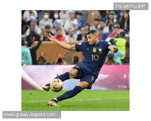 姆巴佩9月份状态火热国家队与俱乐部比赛全场进球表现惊艳